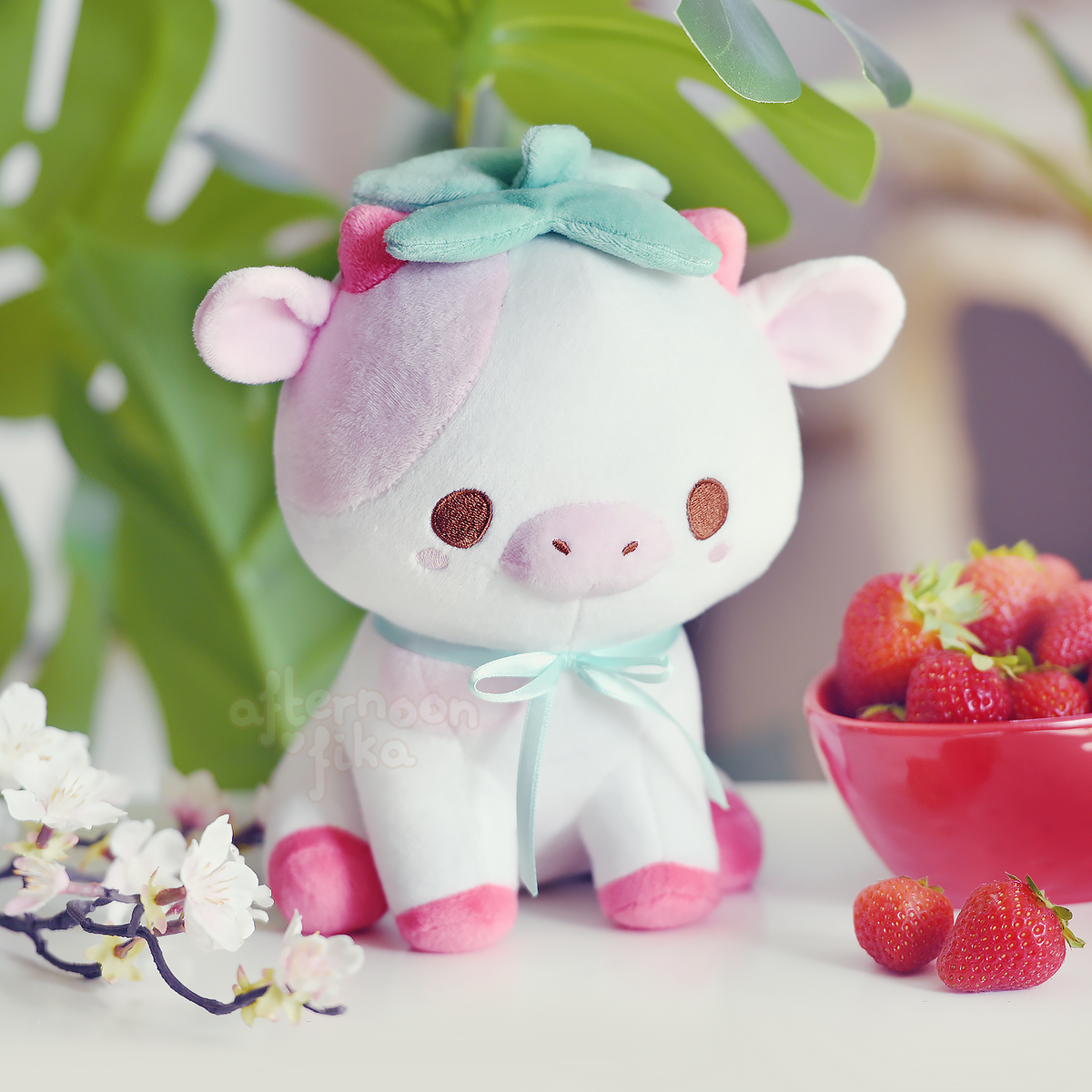NNN / Strawberry Cow